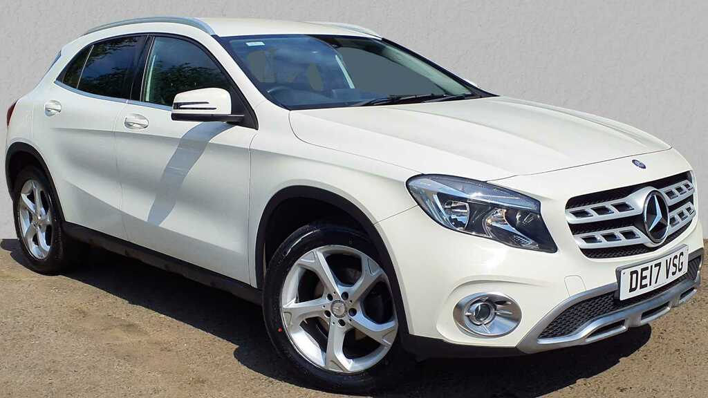 Compare Mercedes-Benz GLA Class 200D Sport DE17VSG White
