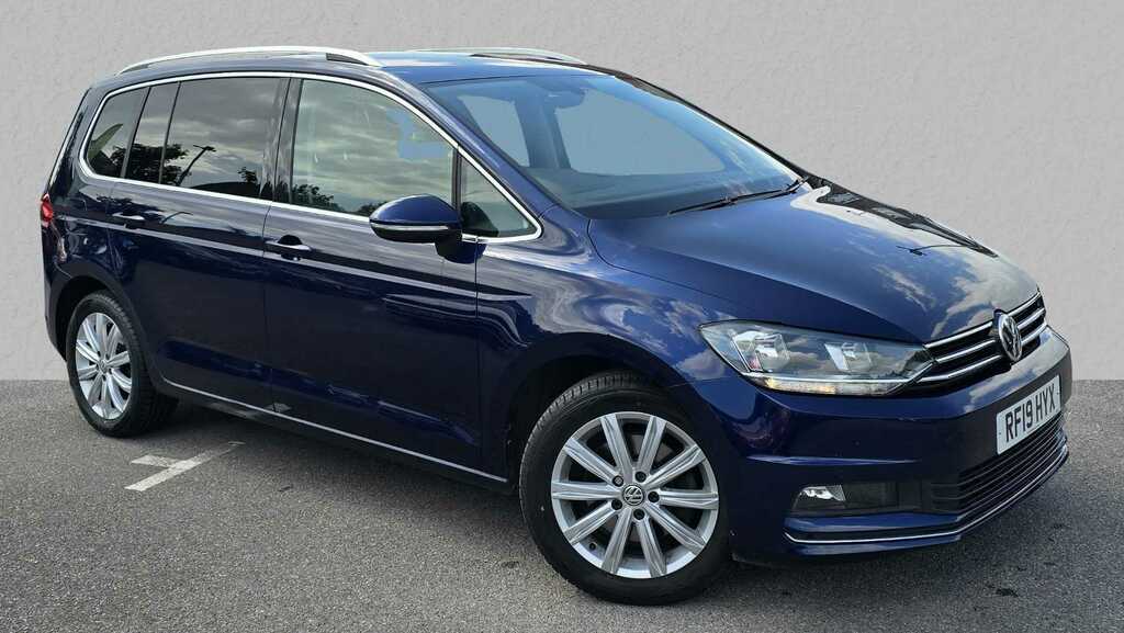Compare Volkswagen Touran 1.5 Tsi Evo Sel Dsg RF19HYX Blue