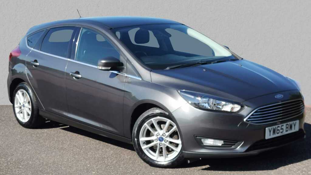 Compare Ford Focus 1.0 Ecoboost 125 Zetec YW65BWY 