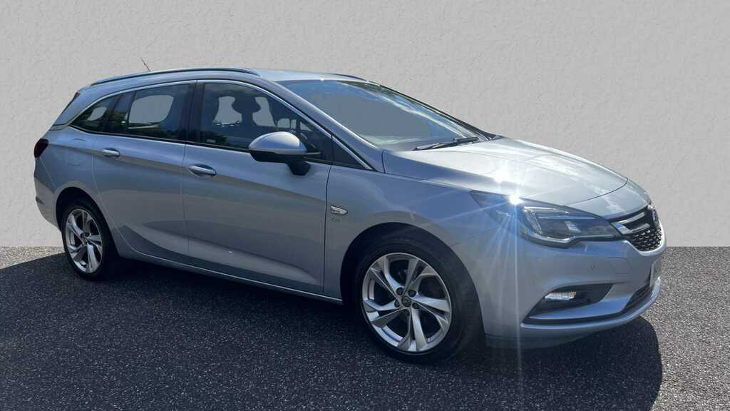 Compare Vauxhall Astra 1.4T 16V 150 Sri NV16DND Silver