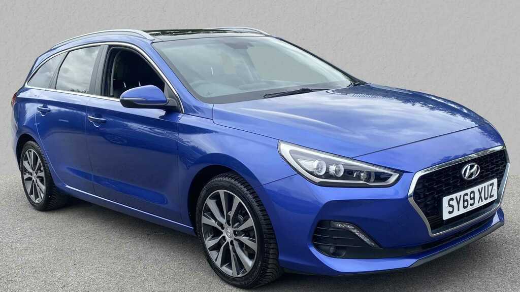 Compare Hyundai I30 1.4T Gdi Premium Se Dct SY69XUZ Blue