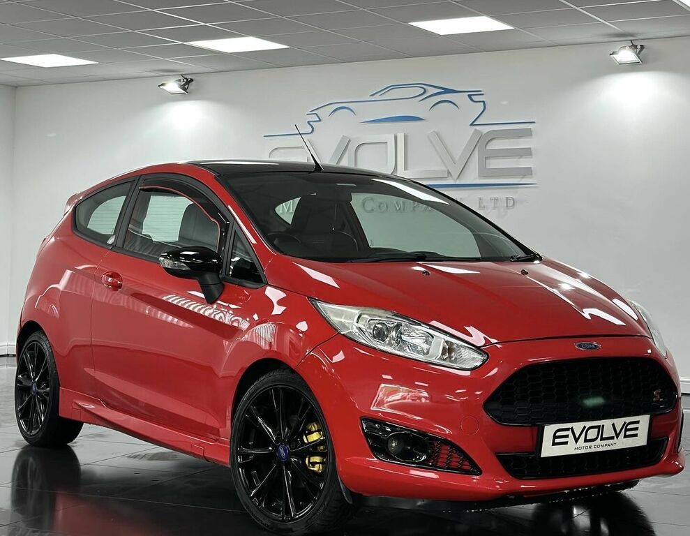 Compare Ford Fiesta 1.6 Zetec S Tdci 94 Bhp WR14YZH Red