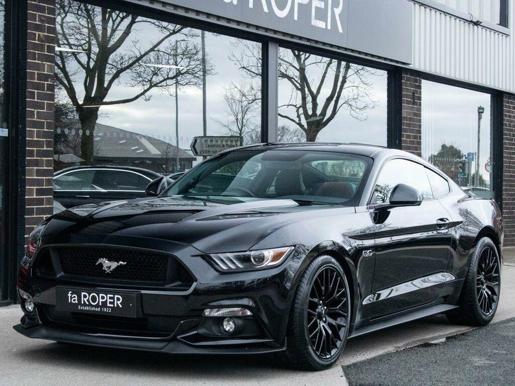 Compare Ford Mustang 5.0 V8 Gt Fastback RE17SYC Black