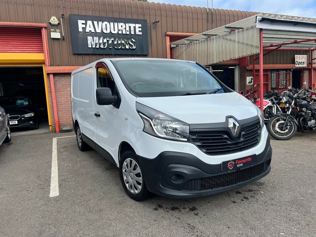 Compare Renault Trafic 1.6 Dci 27 Business Swb Standard Roof Euro 6 K90LTY White