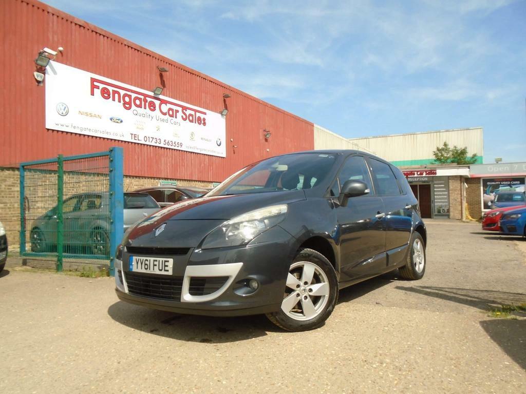 Compare Renault Scenic 1.5 Dci Dynamique Tomtom Euro 5 YY61FUE Grey