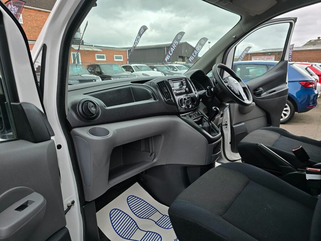 Nissan NV200 Panel Van 1.5 Dci Acenta Swb Euro 6 6Dr 201818 White #1