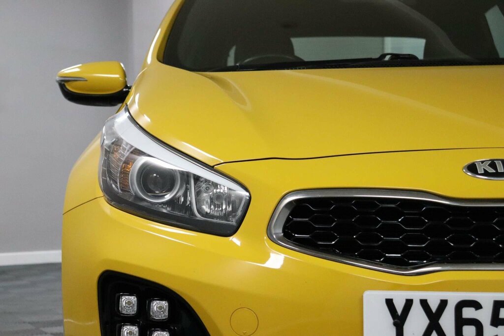 Compare Kia Ceed 2015 65 Gt-line YX65TYC Yellow