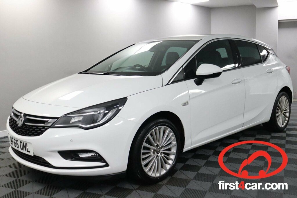 Compare Vauxhall Astra 2016 66 Elite BF66ONL White