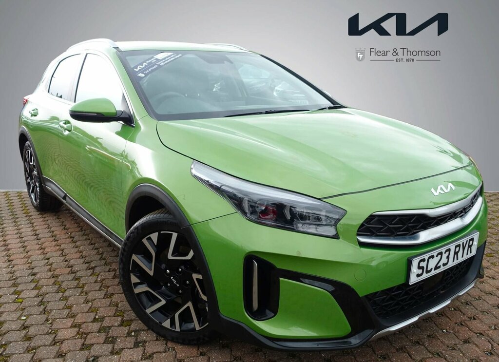 Compare Kia Xceed 1.5 T-gdi 3 Euro 6 Ss SC23RYR Green