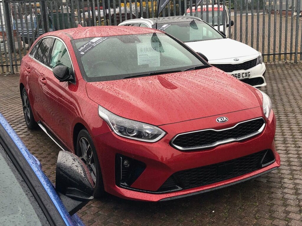 Compare Kia Proceed 1.5 T-gdi Gt-line Shooting Brake Euro 6 Ss KP21MVL Red