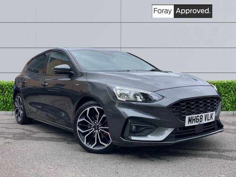 Compare Ford Focus St-line X MH68VLK Grey