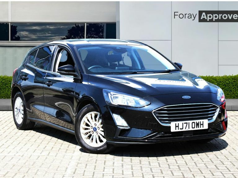 Compare Ford Focus 1.0 Ecoboost Hybrid Mhev 125 Titanium Edition HJ71OWH Black