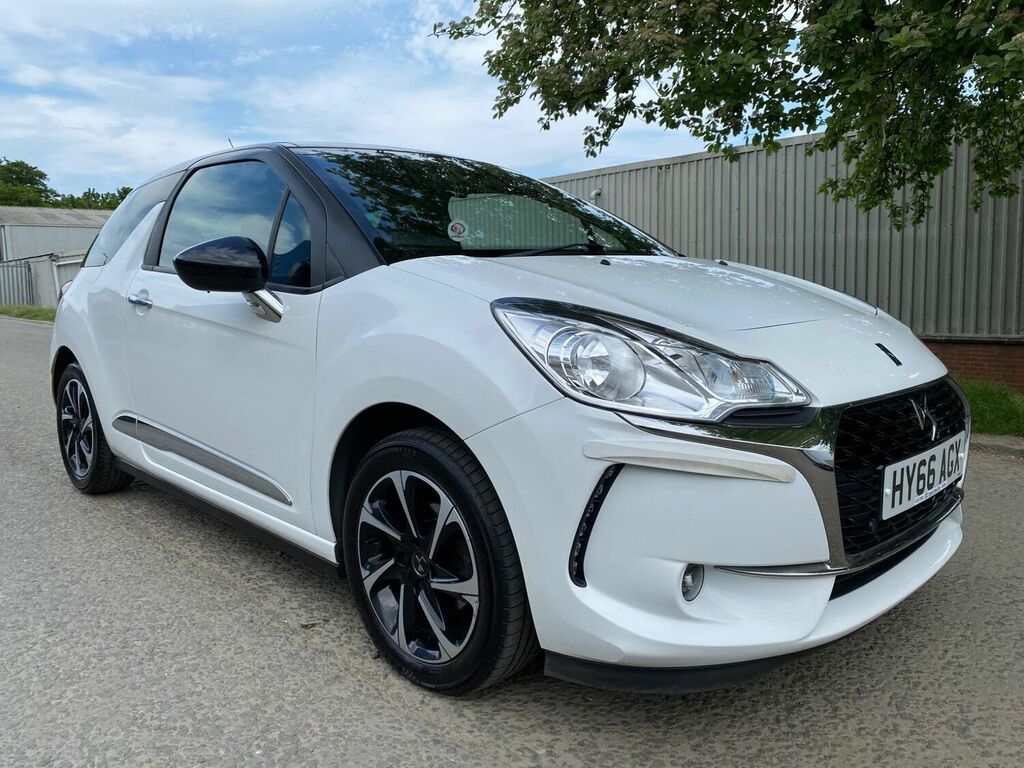 Compare DS DS 3 Hatchback 1.2 Puretech Elegance Euro 6 Ss HY66AGX White