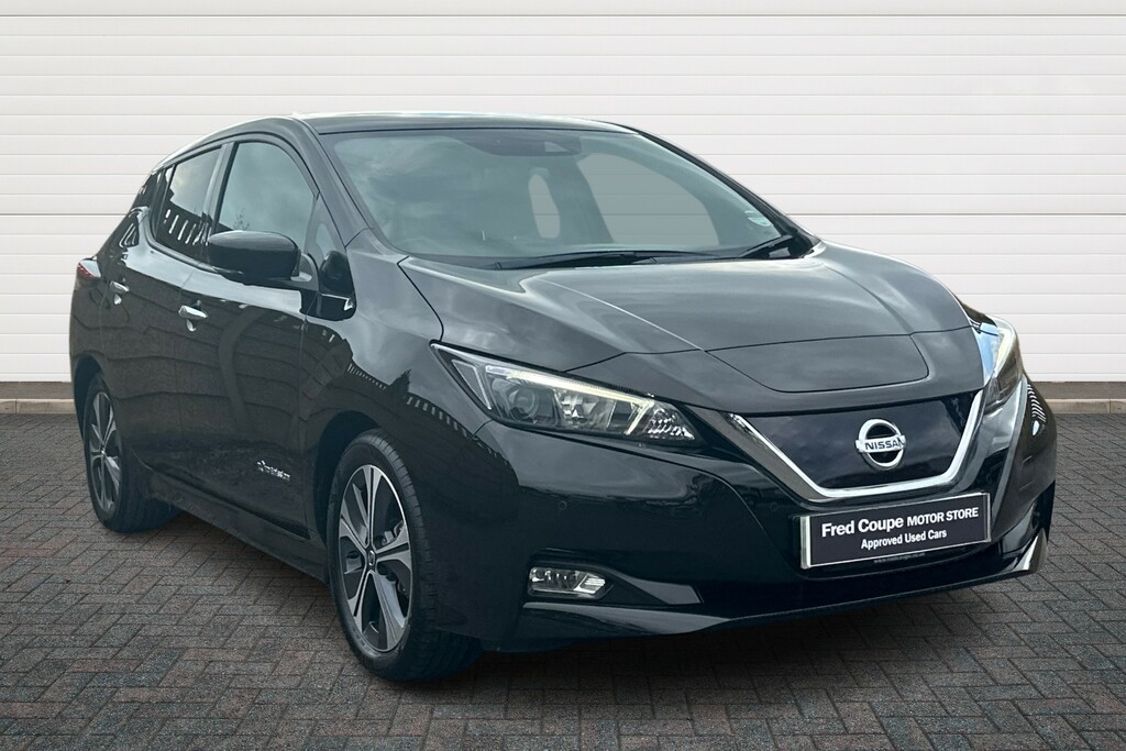 Compare Nissan Leaf N-connecta 40Kwh PK18VRR Black