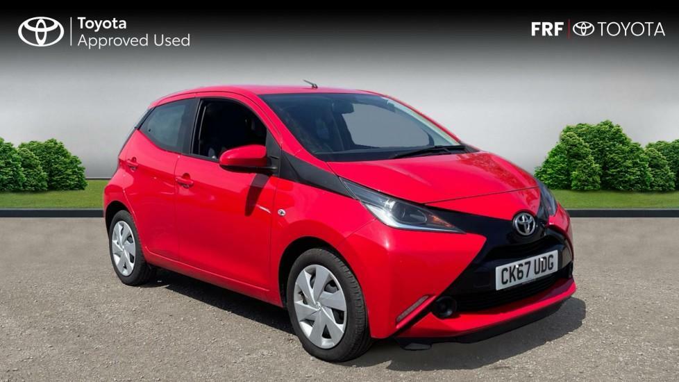 Compare Toyota Aygo X 1.0 Vvt-i X-play X-shift Euro 6 CK67UDG Red