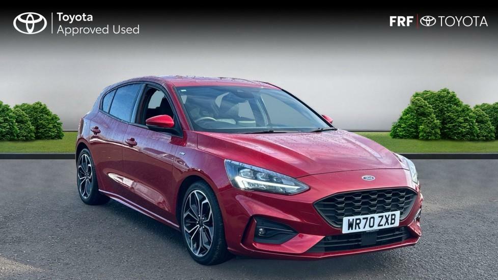 Compare Ford Focus St-line X Edition WR70ZKB Red