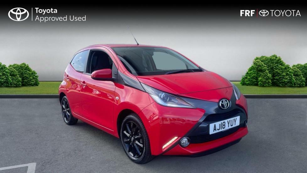 Compare Toyota Aygo X 1.0 Vvt-i X-style Euro 6 AJ18YUY Red