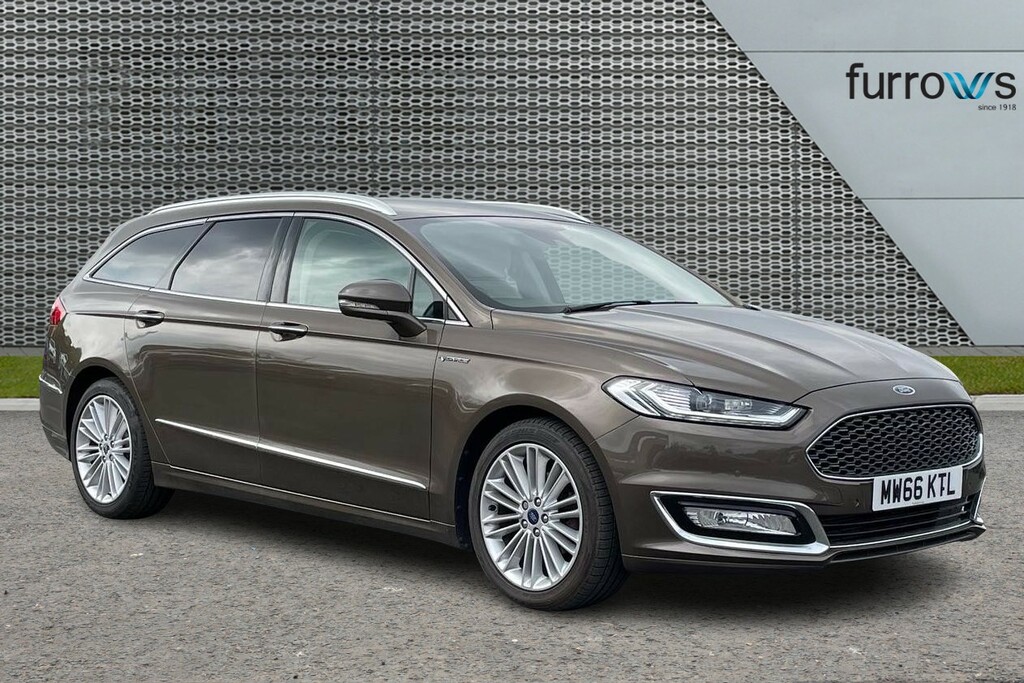 Compare Ford Mondeo 2.0 Tdci Powershift MW66KTL Brown