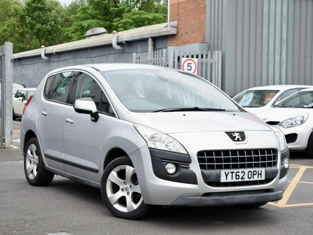 Compare Peugeot 3008 Suv 1.6 E-hdi Active Egc Euro 5 Ss 201262 YT62OPH Silver