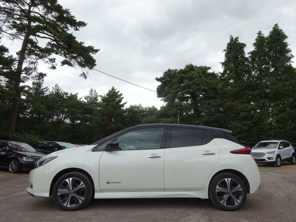 Compare Nissan Leaf Hatchback 62Kwh E Tekna 202070 T321MER White