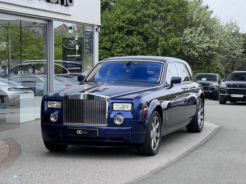 Compare Rolls-Royce Phantom 6.7 V12 Euro 3 DC53OAE Blue