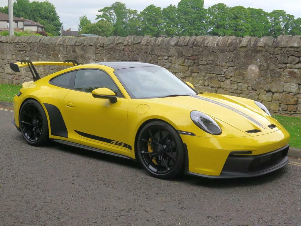 Compare Porsche 911 4.0 992 Gt3 Pdk Euro 6  Yellow