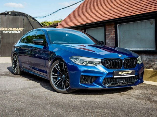 Compare BMW M5 2018 4.4 M5 592 Bhp PO68UPV Blue
