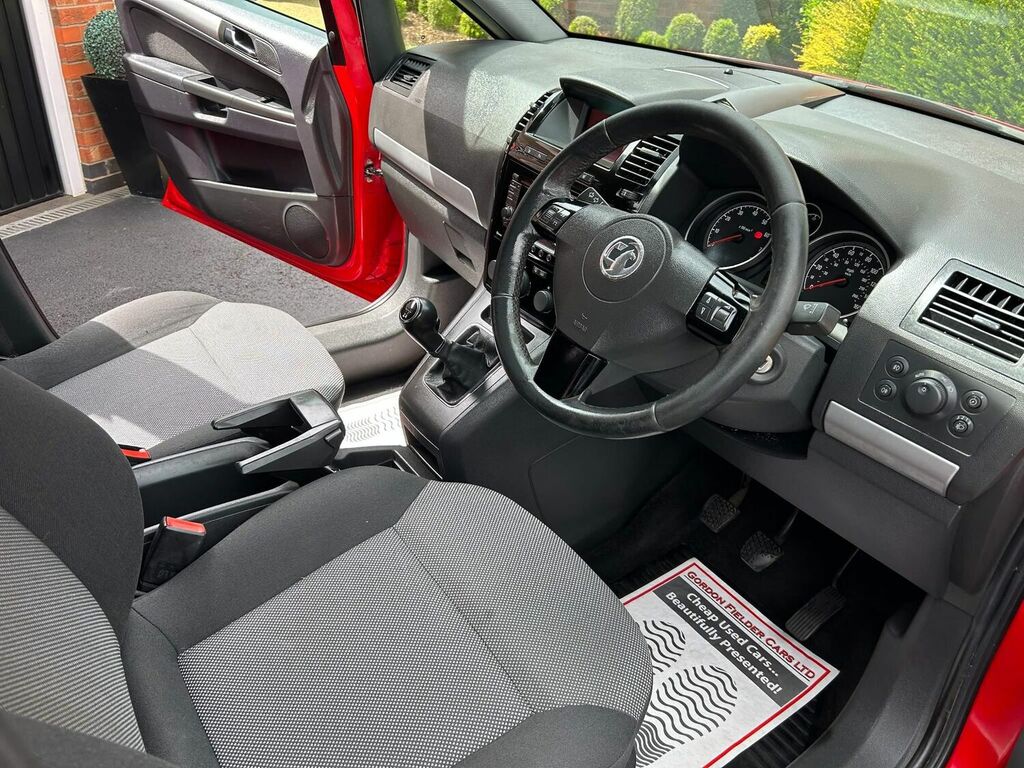 Compare Vauxhall Zafira Mpv 1.8 16V Design Euro 5 201414 LX14KWC Red
