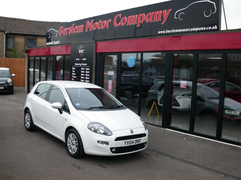 Compare Fiat Punto 1.4 Easy Euro 6 Ss YV04ONY White