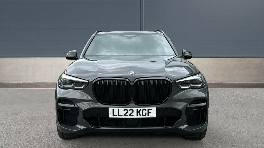 Compare BMW X5 M M Sport - Vat Q LL22KGF Grey