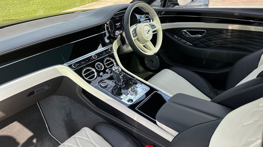 Compare Bentley Continental Gt Gt V8 Azure - Vat Q EE24BLK Black