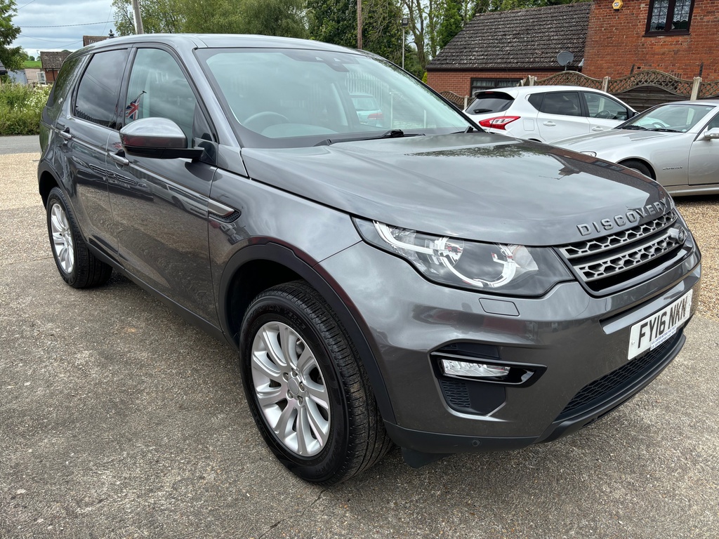 Compare Land Rover Discovery Sport Sport Td4 Se Tech FY16NKN Grey