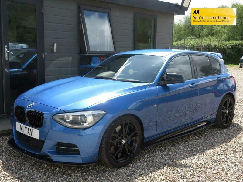 Compare BMW 1 Series 3.0 M135i Euro M1TAV Blue