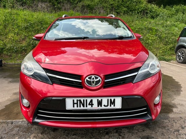 Toyota Verso 1.8 Valvematic Excel 145 Bhp Red #1