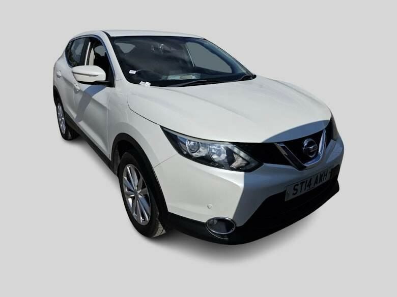 Compare Nissan Qashqai 1.5 Dci Acenta 2Wd Euro 5 Ss ST14AWH White