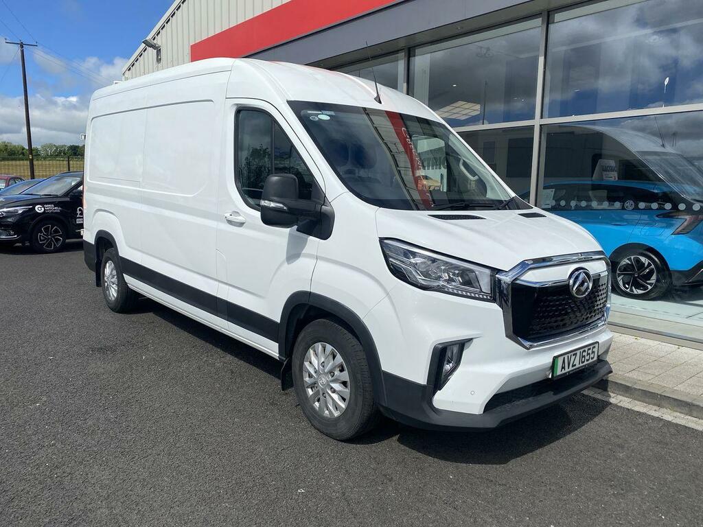 Compare Maxus Deliver 9 E Lwb Fwd 150Kw High Roof Van 51.5Kwh AVZ1655 White