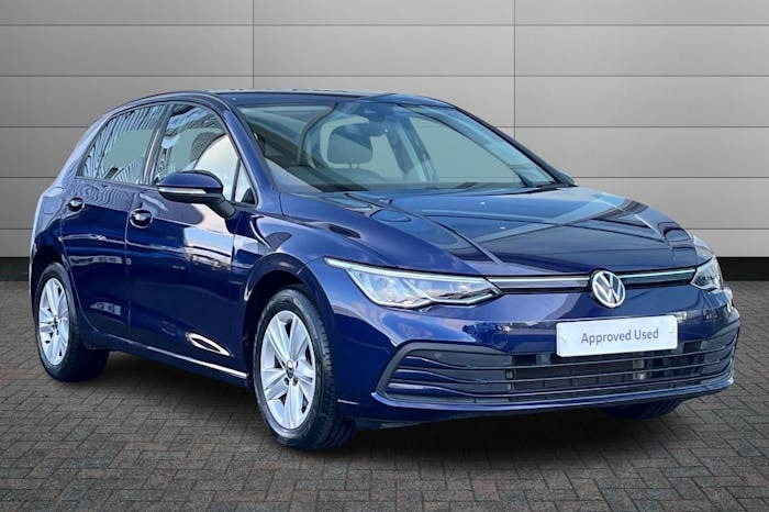 Compare Volkswagen Golf 1.5 Tsi Life Hatchback 150 Ps EK71SXW Blue