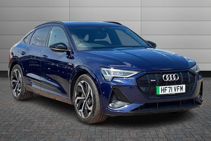 Compare Audi E-tron 55 Black Edition Sportback Quatt HF71VFM Blue