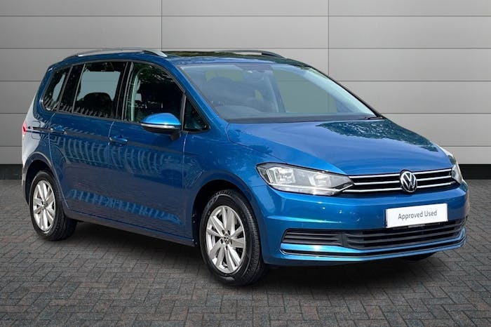 Compare Volkswagen Touran 1.5 Tsi Evo Se Family Mpv Dsg 150 Ps WR70YWL Blue