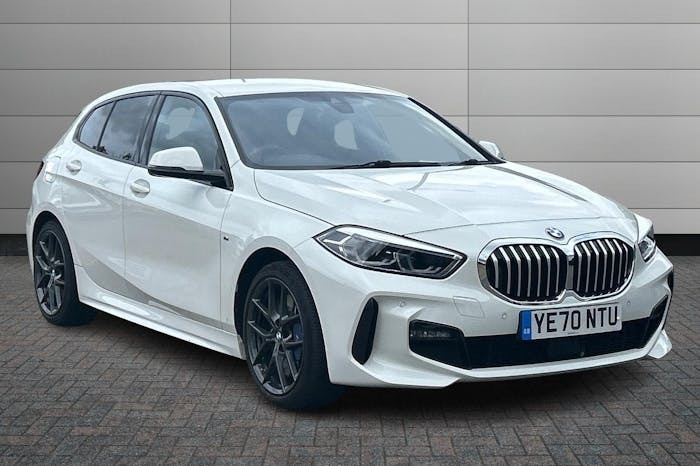 Compare BMW 1 Series 118I M Sport YE70NTU White