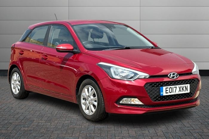 Compare Hyundai I20 1.2 Se Hatchback 84 Ps EO17XKN Red