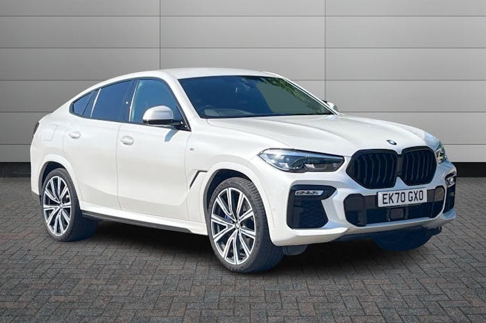 Compare BMW X6 X6 Xdrive 30D M Sport EK70GXO White