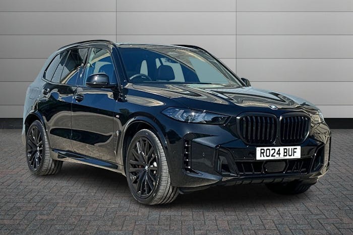 Compare BMW X5 3.0 30D Mht M Sport Suv Hybrid Steptron RO24BUF Black