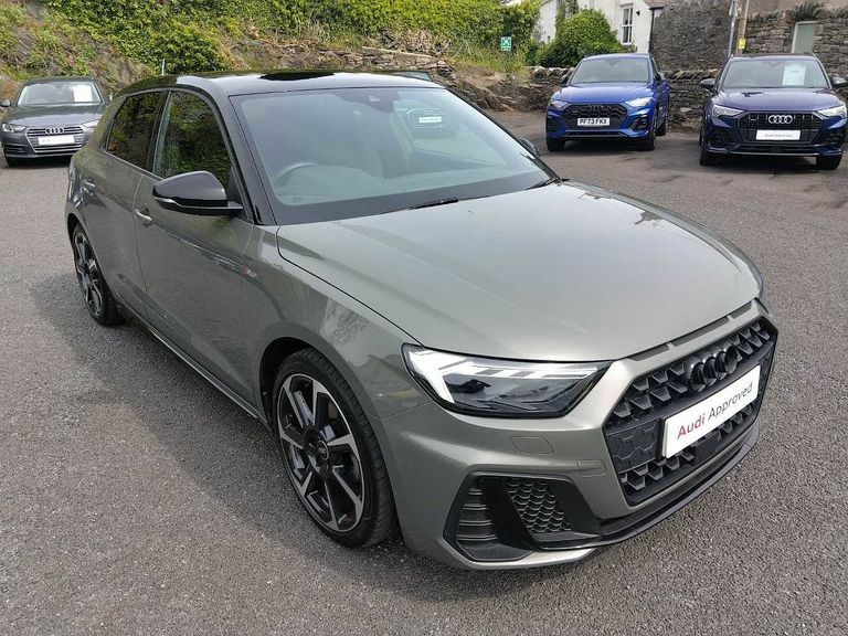 Compare Audi A1 Black Edition 30 Tfsi 110 Ps 6-Speed PL22XOX Grey