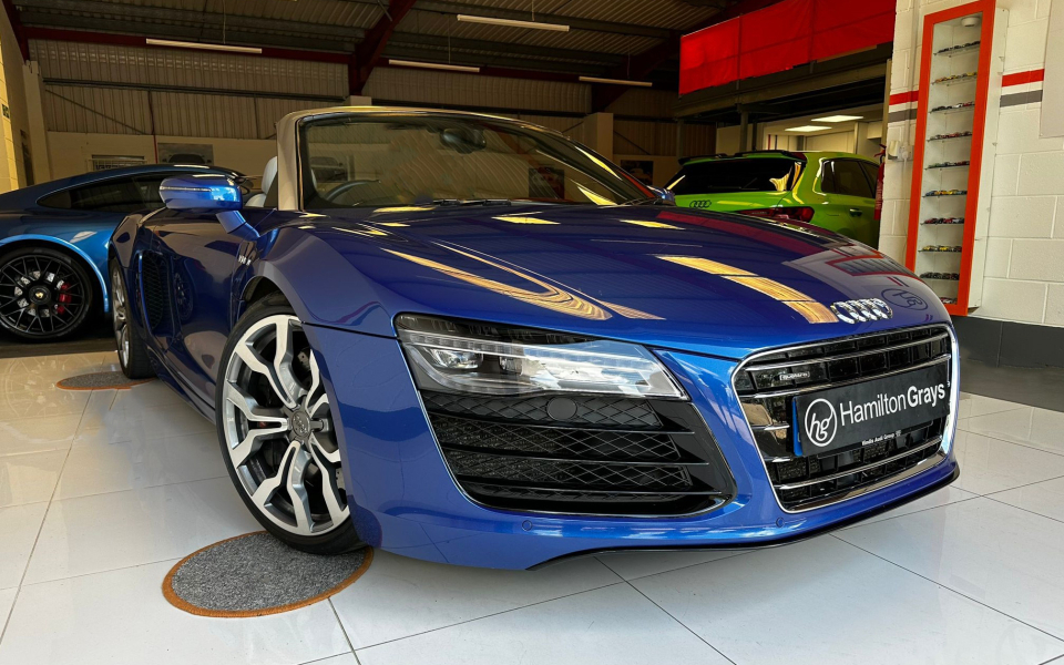 Compare Audi R8 Petrol  Blue