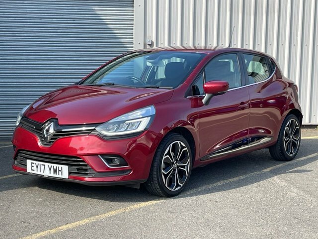 Compare Renault Clio 0.9 Dynamique S Nav Tce 89 Bhp EY17YWH Red