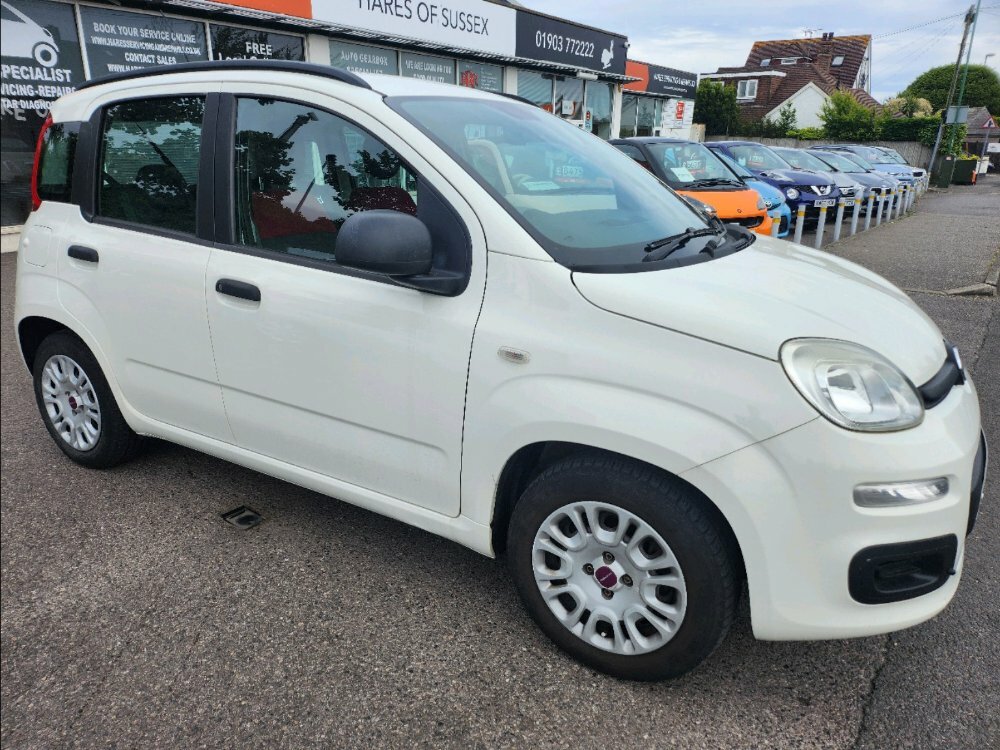 Compare Fiat Panda 1.2 Easy Hatchback Euro 5 69 Bh WP62NZK White