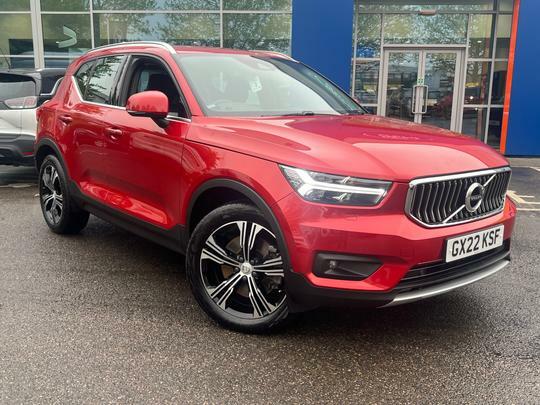 Compare Volvo XC40 1.5H T5 Twin Engine Recharge 10.7Kwh Inscription P GX22KSF Red