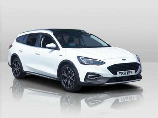 Compare Ford Focus Active X Vignale Edition Mhev 1.0 155Ps Mild Hybri YP21WYF White