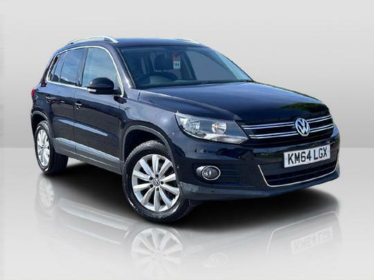 Compare Volkswagen Tiguan 2.0 Tdi Bluemotion Tech Match Suv Dsg 4 KM64LGX Black